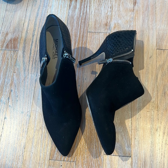 Michael kors booties suede and snake low ankle heel black booties - Picture 1 of 11